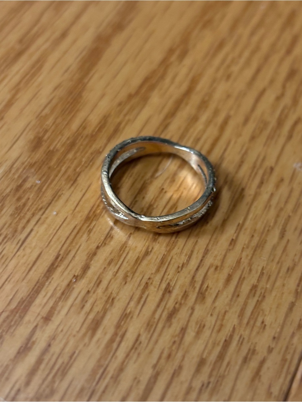 Vintage Rhinestone Crossover Ring - Picture 10 of 11